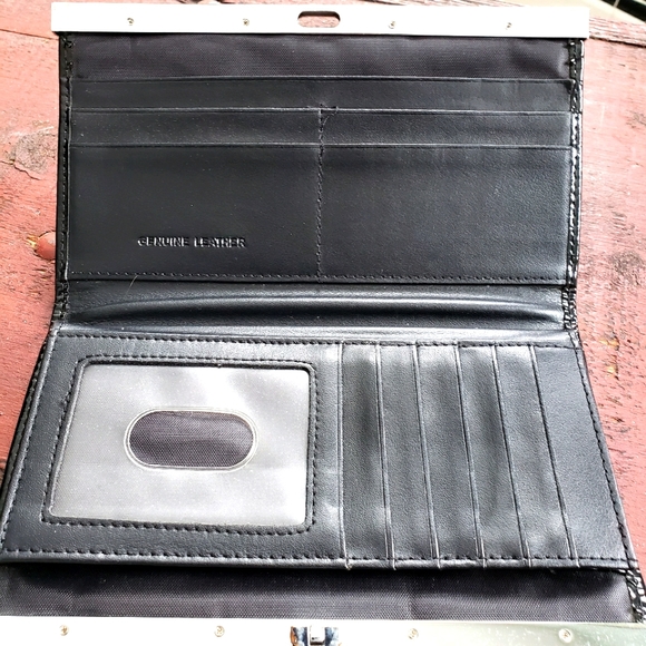 EUC Black Leather Wallet - Picture 5 of 7